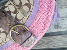 Load image into Gallery viewer, Coach Limited Edition Lavender Suede Purse D042-9653
