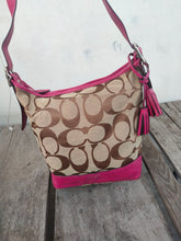 Load image into Gallery viewer, COACH Legacy Signature Duffle 21149
