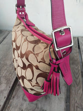Load image into Gallery viewer, COACH Legacy Signature Duffle 21149
