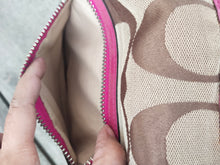 Load image into Gallery viewer, COACH Legacy Signature Duffle 21149
