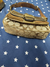 Load image into Gallery viewer, Coach Hobo Special Limited Edition Signature E04U 1495 Metallic Gold
