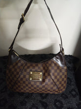 Load image into Gallery viewer, Louis Vuitton Damier Thames GM Handbag FL0023
