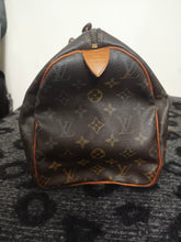 Load image into Gallery viewer, Louis Vuitton Monogram Canvas Leather Speedy 30 cm Bag TH0947
