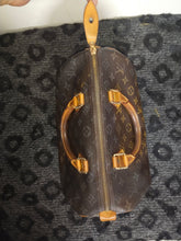 Load image into Gallery viewer, Louis Vuitton Monogram Canvas Leather Speedy 30 cm Bag TH0947
