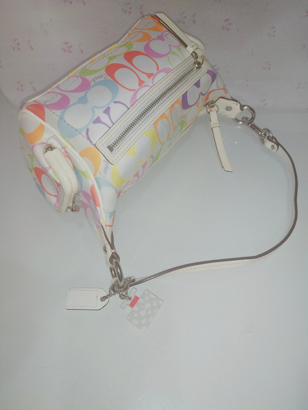 Coach Serial Number: N2 A0871-41430 Multicolor/White Leather Clutch