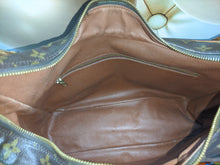 Load image into Gallery viewer, 1990s Louis Vuitton Boulogne monogram 30 shoulder bag

