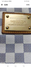 Load image into Gallery viewer, Authentic Louis Vuitton MI1018 Hamp stead Pm White Azura Damier 
