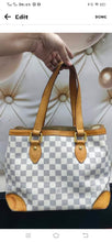 Load image into Gallery viewer, Authentic Louis Vuitton MI1018 Hamp stead Pm White Azura Damier 
